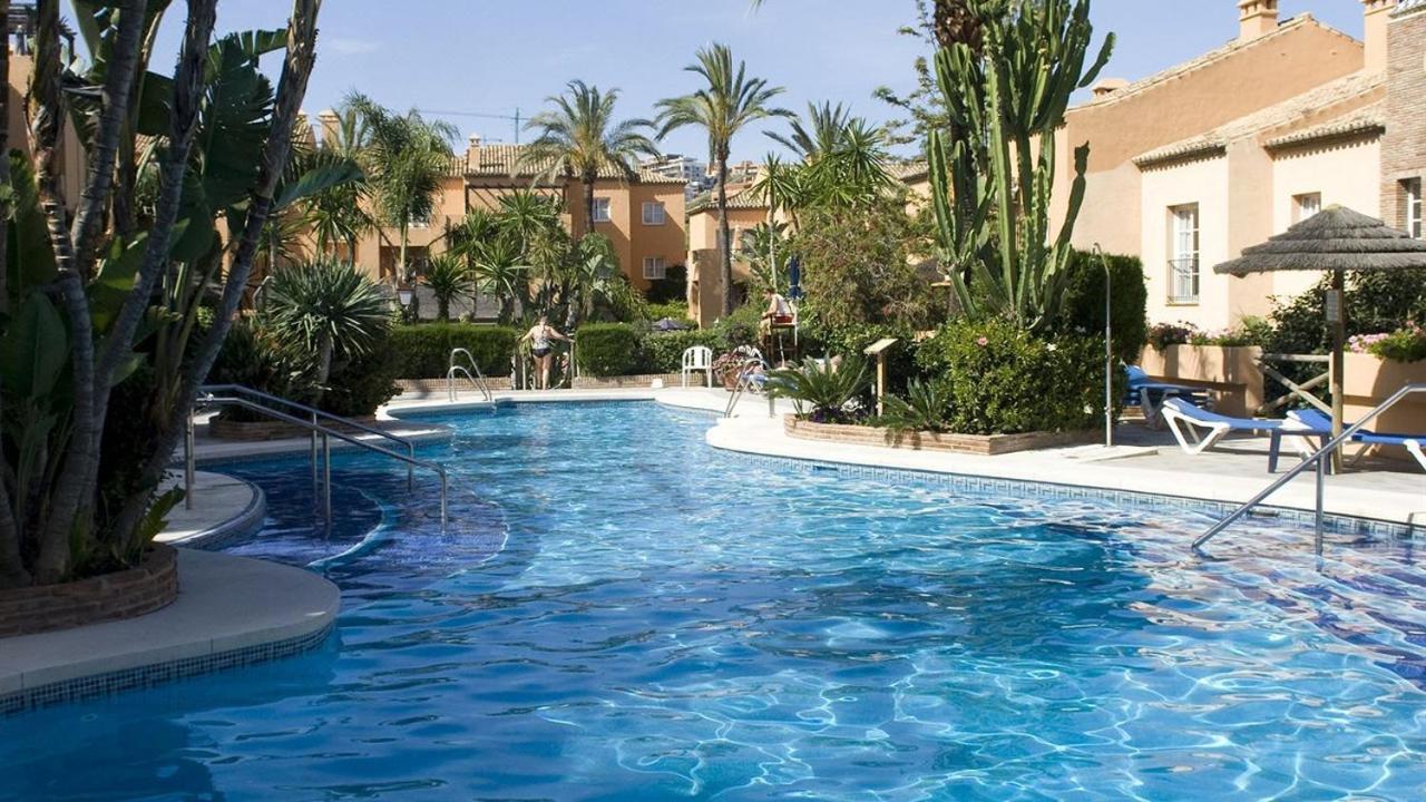 Sage Palm By Namaste Elite Málaga